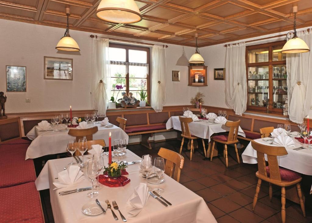 Hotel Landgasthof Kranz Huefingen Exterior photo